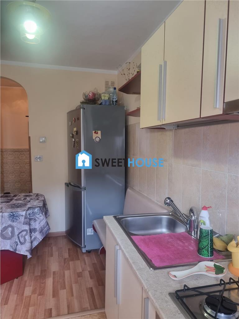 APARTAMENT TREI CAMERE ZONA CENTRALA