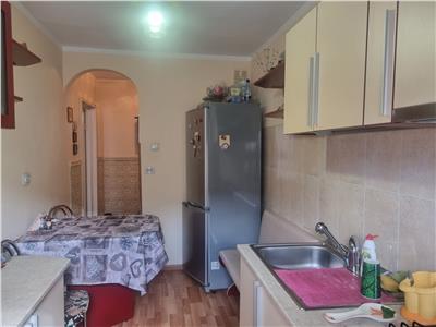 APARTAMENT TREI CAMERE ZONA CENTRALA