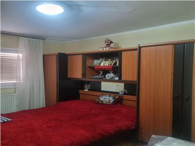 APARTAMENT TREI CAMERE ZONA CENTRALA