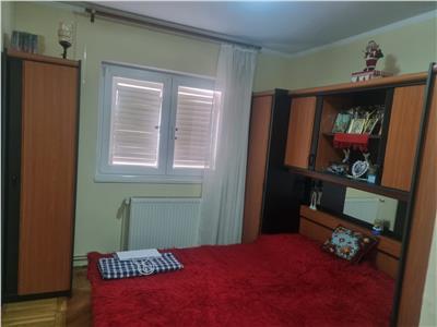 APARTAMENT TREI CAMERE ZONA CENTRALA