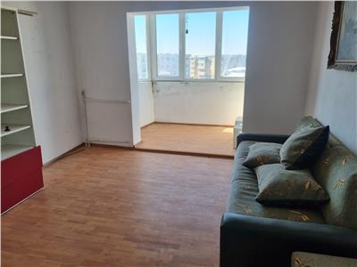 APARTAMENT CU TREI CAMERE