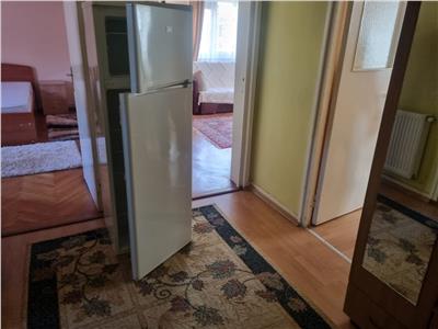 APARTAMENT DE INCHIRIAT