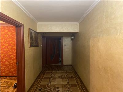 APARTAMENT CU TREI CAMERE RACADAU