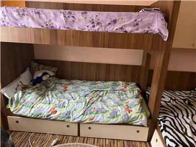 APARTAMENT CU TREI CAMERE RACADAU