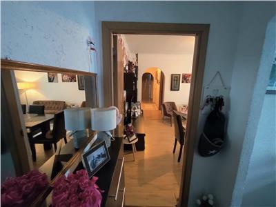 APARTAMENT TREI CAMERE