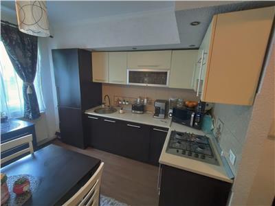 APARTAMENT TREI CAMERE