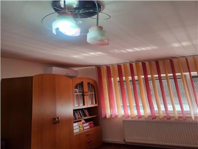 APARTAMENT CU DOUA CAMERE TITU PERTIA