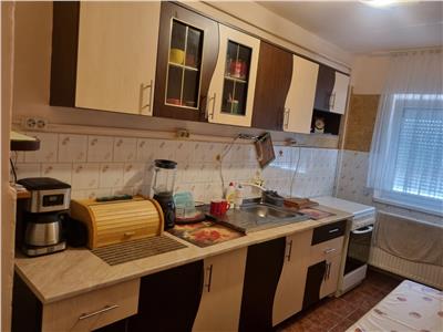 APARTAMENT CU DOUA CAMERE TITU PERTIA