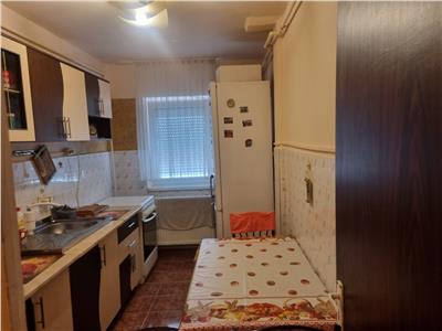 APARTAMENT CU DOUA CAMERE TITU PERTIA