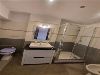 APARTAMENT CU PRIVELISTE DEOSEBITA