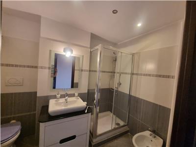 APARTAMENT CU PRIVELISTE DEOSEBITA