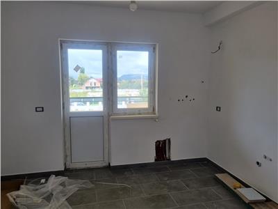 APARTAMENT NOU 3 CAMERE ZONA MELTEA