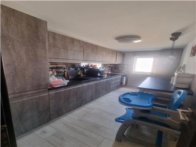 APARTAMENT CU TREI CAMERE