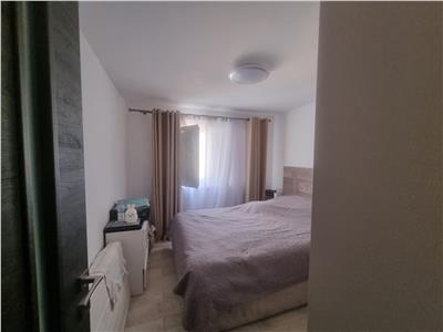 APARTAMENT CU TREI CAMERE