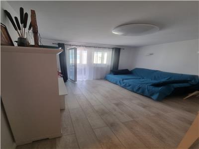 APARTAMENT CU TREI CAMERE