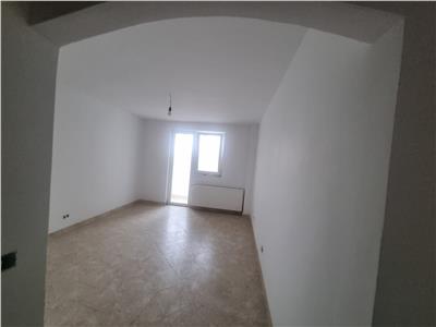 APARTAMENT CU TREI CAMERE