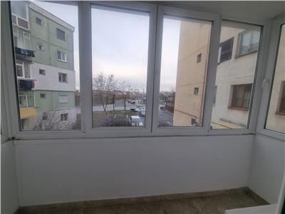 APARTAMENT CU TREI CAMERE