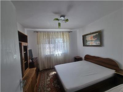 Apartament cu trei camere