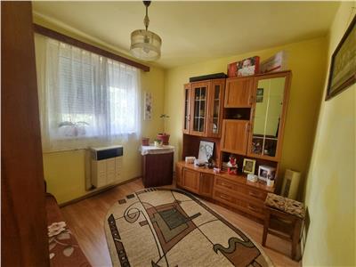 Apartament cu doua camere  spatios