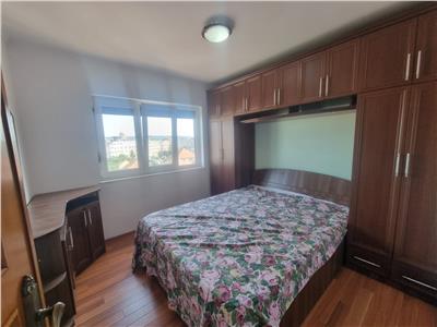 Apartament cu trei camere