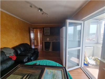 Apartament cu trei camere