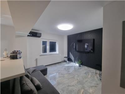 Apartament trei camere Lux